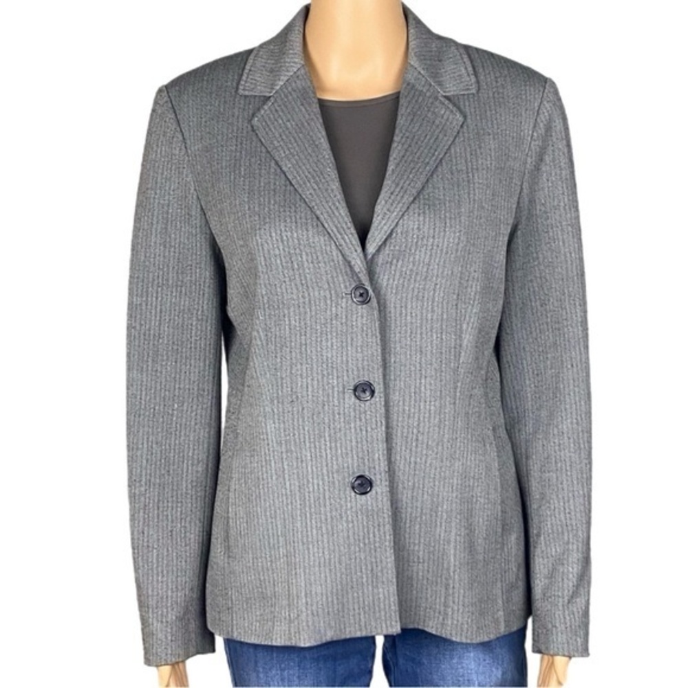 RAFAELLA grey and black Herringbone 3 button blazer with pockets Size 6 EUC
